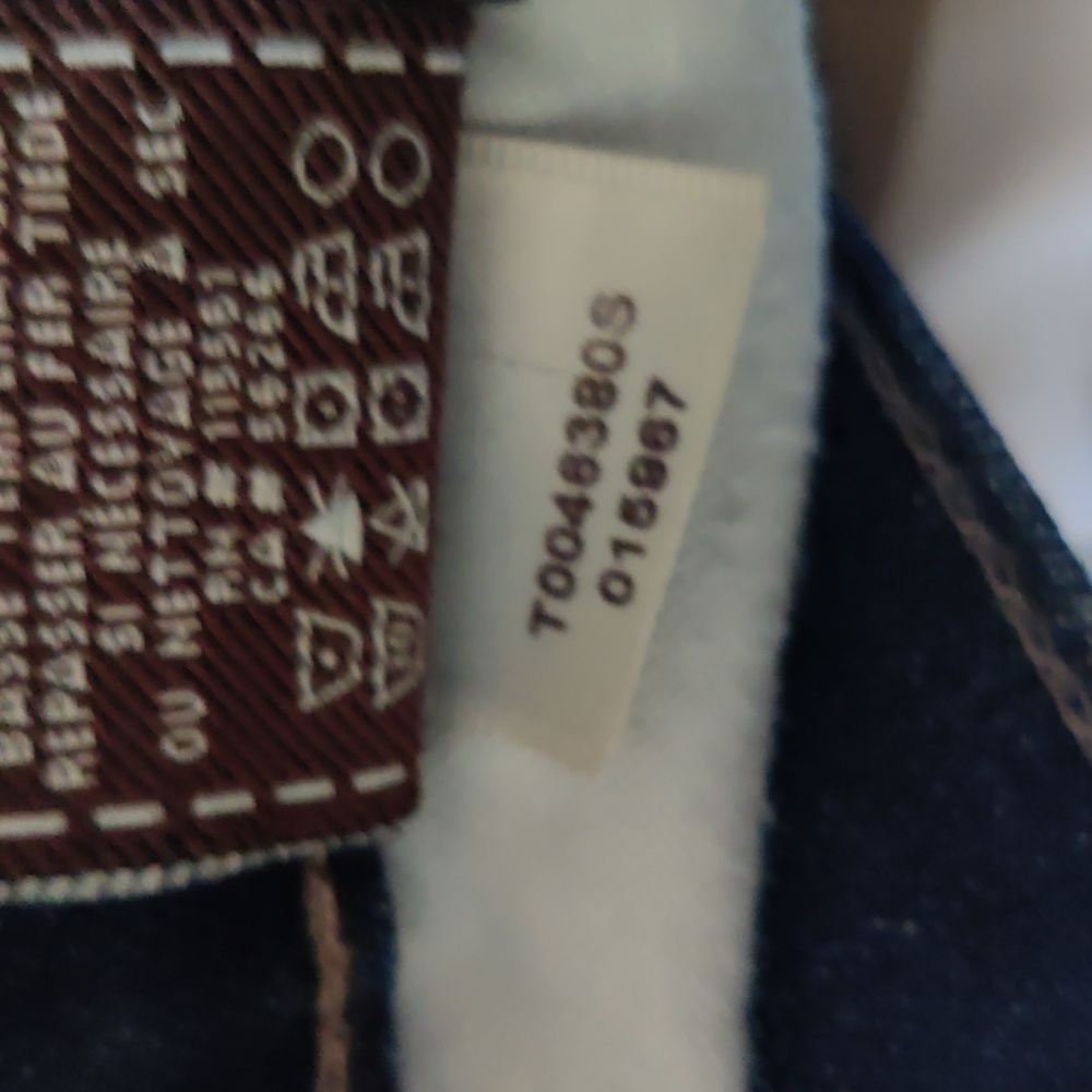Jeans - Picture 10 of 10